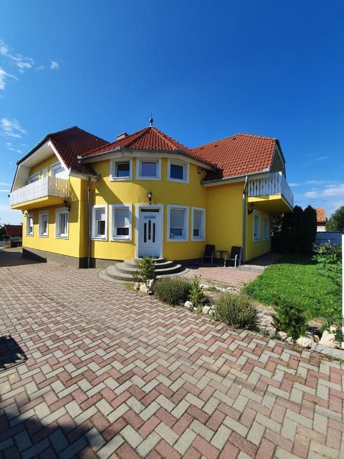 Arielle Panzio Hotel Zalaegerszeg Eksteriør billede